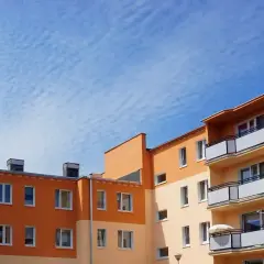 Kiedy płaci się kaucję za mieszkanie? Oto co musisz wiedzieć