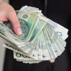 Czy właściciel mieszkania może podnieść czynsz w trakcie umowy? Sprawdź prawa lokatora