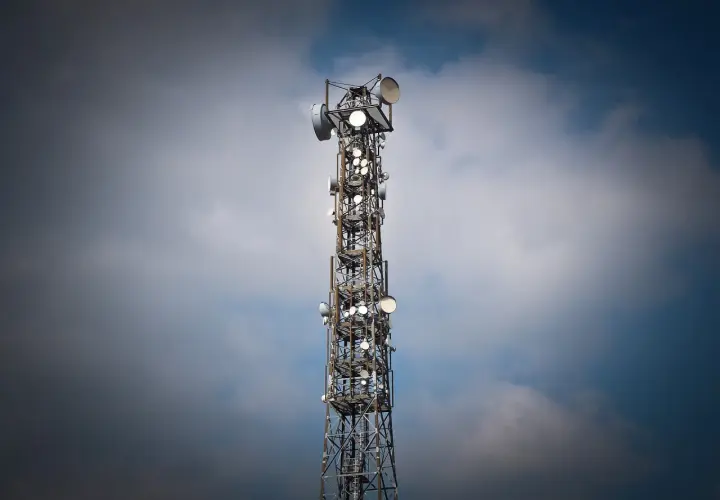 Jaki czynsz za maszt telefonii komórkowej? Sprawdź, ile możesz zarobić