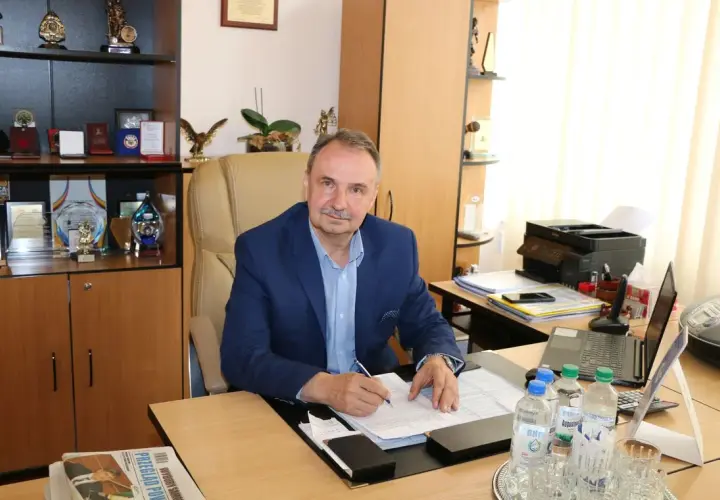 Jak zostać prezesem spółdzielni mieszkaniowej: kluczowe wymagania i wyzwania