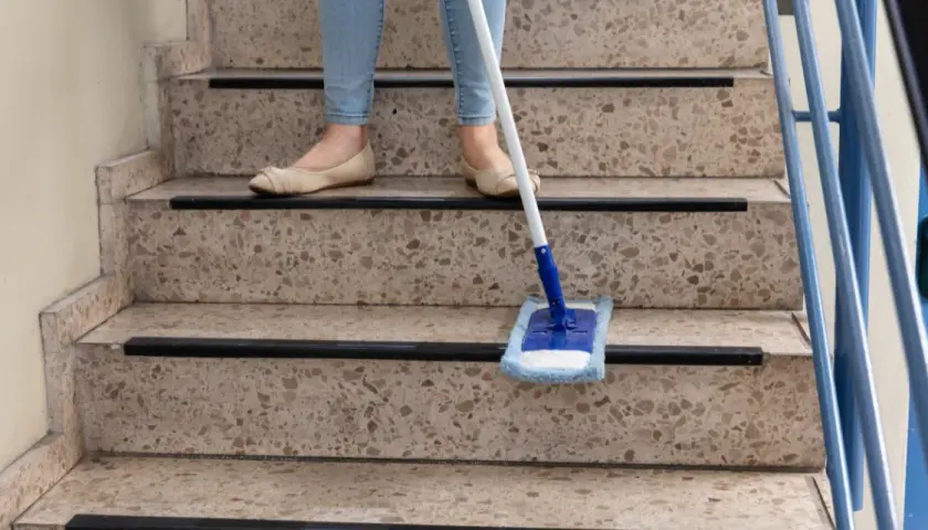 Jak utrzymać czystość we wspólnocie mieszkaniowej? Poradnik dla zarządców nieruchomości