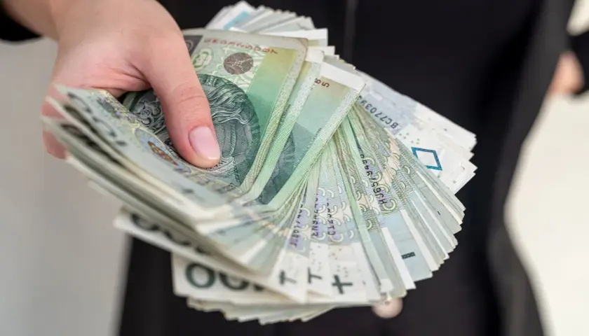 Czy właściciel mieszkania może podnieść czynsz w trakcie umowy? Sprawdź prawa lokatora