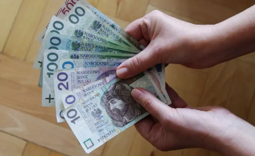 Ile czasu na zapłacenie podatku od sprzedaży nieruchomości? Uniknij kar!